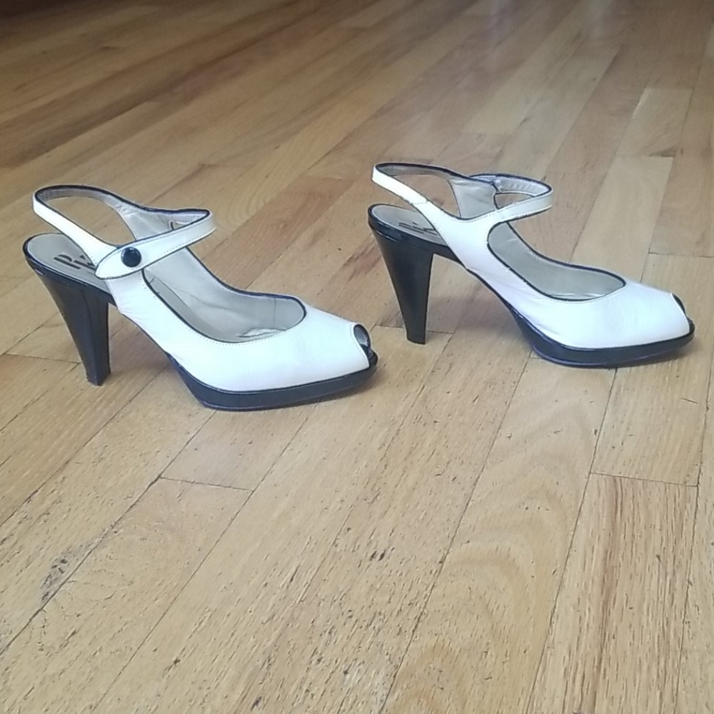Vintage Peter Kaiser Peep Toe Heel Pumps